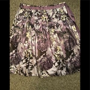 Women’s size 14 Worthington skirt 100% polyester zipper on the side